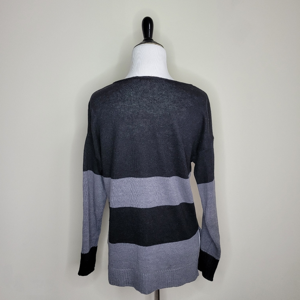 Eileen Fisher black and gray striped linen sweater - Picture 6 of 8
